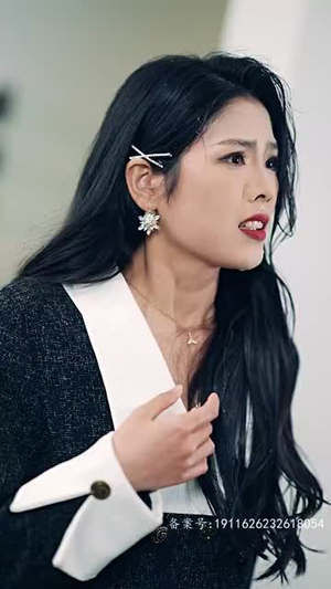 离婚后，五位爸爸来给我撑腰（离婚后五位爸爸来给我撑腰）短剧精彩片段