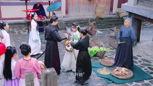 我在古代开星巴克（6集）每日分享短剧