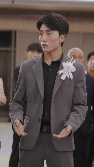 身份曝光后，不孝子痛哭流涕（66集）女频短剧推荐
