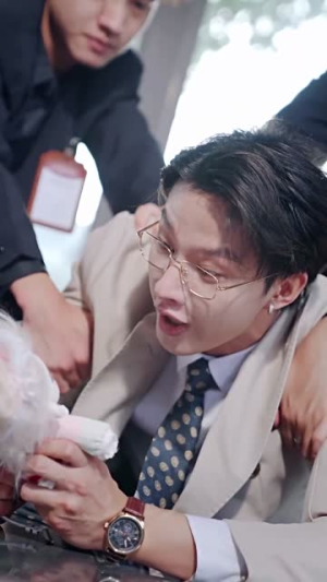 翻墙逃婚，萌妻休想逃（78集）排行榜前十短剧