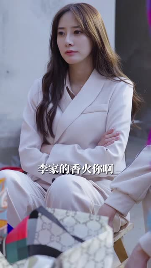 女老板的逆袭（100集）追短剧关注我