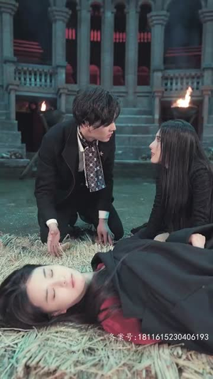 穿进末世后，我与仇人同居了（71集）在线观看全集