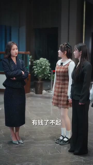 轻拥他的月亮（100集）短剧在哪里看