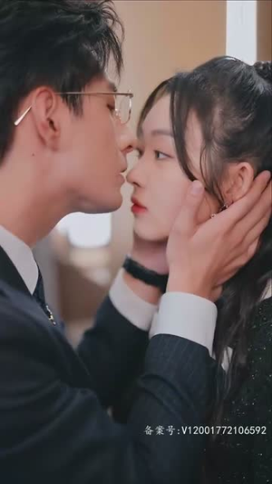 闪婚后，慕总他不装了（96集）无需充值尽情看