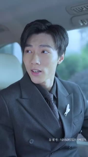 整个娱乐圈都在等我们离婚（76集）第一集