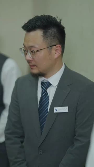 兄弟收手吧外面全是警察 (80集) 番茄短剧免费看