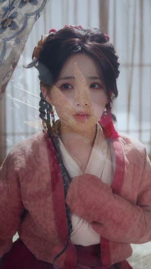 有钱没钱，抢个皇帝回家过年（73集）免费全集短剧