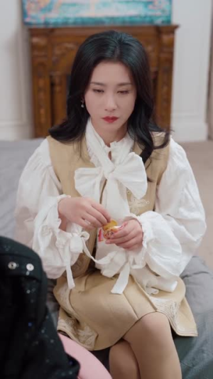 灵魂错位：大小姐画风失控（80集）在哪个平台看