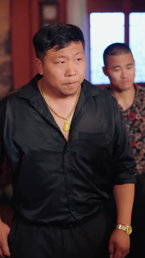 八零捡漏王,我能听到古董说话(71集) 八零捡漏王,我能听到古董说话(71集)最火的短剧