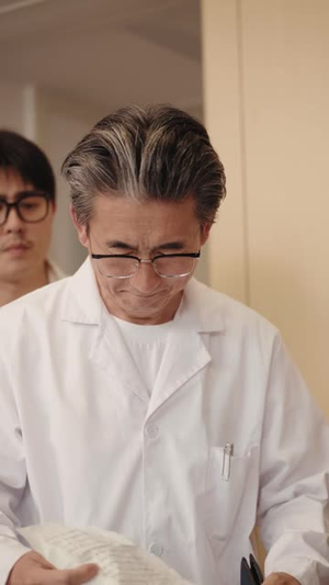 老姐妹(80 集) 老姐妹(80 集)小短剧抢先看