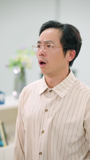 高考700分,逝去的奶奶劝我别填志愿(41 集) 高考700分,逝去的奶奶劝我别填志愿(41 集)番茄免费短剧