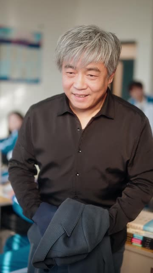 废柴重生:开学那天我封神了(80 集) 废柴重生:开学那天我封神了(80 集)不用花钱看全剧