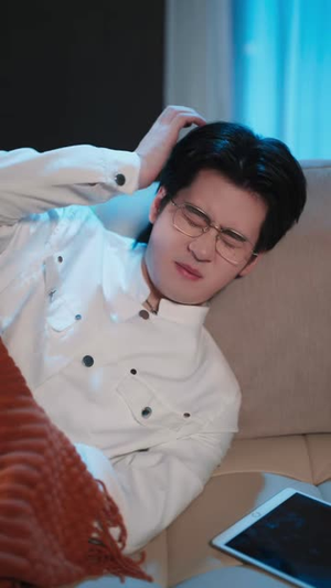 妈，咱学长他真是我爸（40 集）抢先看热门短剧