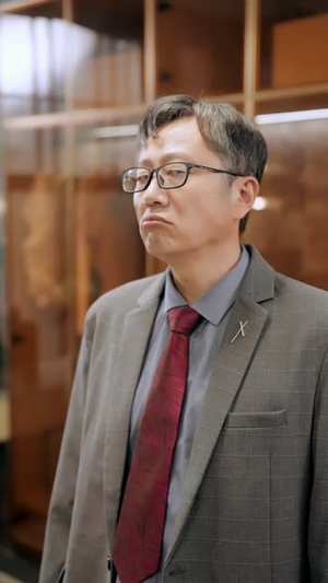 精神小妹穿进真假千金文（81 集）解说文案