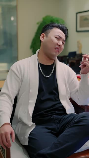 凌王归来之千金倒追（60 集）海量短剧免费看