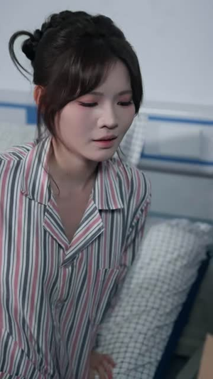 结婚证拿出来那一刻,他慌了(30 集) 结婚证拿出来那一刻,他慌了(30 集)太心碎了