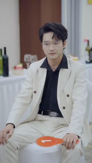 过来找块玉,喜提冰山老婆(80 集) 过来找块玉,喜提冰山老婆(80 集)修仙短剧