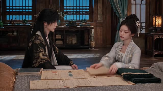 穿成相府嫡女,靠现代商智护住权臣一家(30集) 穿成相府嫡女,靠现代商智护住权臣一家(30集)开局即巅峰