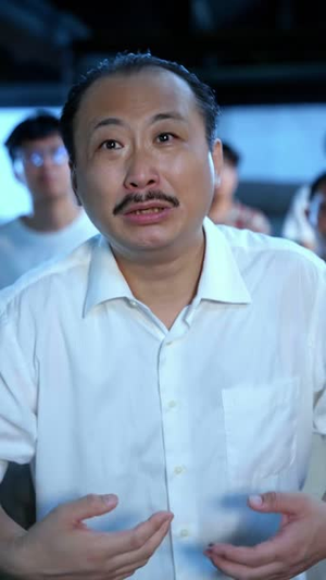 硬汉归来（64 集）家庭短剧